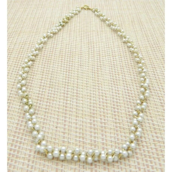 Crown Trifari Faux Pearl White Bead Beaded Gold Tone Twisted Necklace - Picture 1 of 5